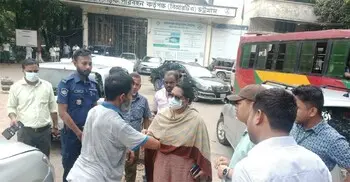 চট্টগ্রামে বিআরটিএ কার্যালয়ে অভিযান, দুই দালালের কারাদণ্ড
