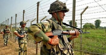 নদীতে মাছ ধরতে যাওয়া জেলেকে ধরে নিয়ে গেলো বিএসএফ