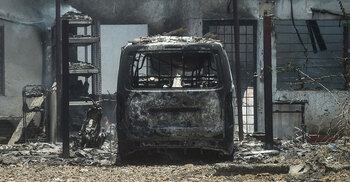 Malaysia gas pipeline inferno injures 100