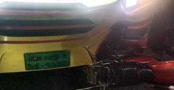 মোটরসাইকেলে ঢাকার দিকে যাচ্ছিলেন স্বামী-স্ত্রী, পথে ঝরলো প্রাণ