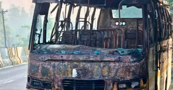 Driver burnt as school bus set on fire in Manikganj