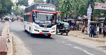 Bus services resume in C'nawabganj as workers call off strike