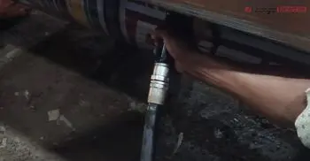 চাহিদা ২৫০ বরাদ্দ মাত্র ২০ লিটার, দিশাহারা বাসমালিক-চালকরা