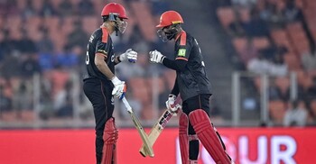 টস জিতে ব্যাটিংয়ে কানাডা