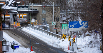 নতুন অভিবাসন নীতি ঘোষণা করেছে কানাডা