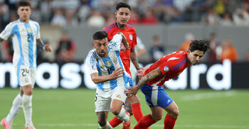David sinks Peru to keep Canada alive in Copa America