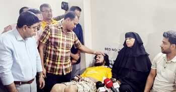 ক্যানসারে আক্রান্ত মা ও পঙ্গু ছেলের পাশে তারেক রহমান