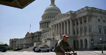 মার্কিন সরকারে দ্বিতীয় দিনের মতো চলছে শাটডাউন