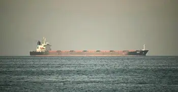 হরমুজ প্রণালিতে ‘সেফ প্যাসেজ’ দিতে প্রস্তুত ইরান, শিথিল হচ্ছে অবরোধ