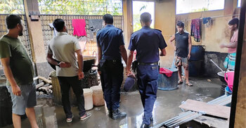 মেয়াদোত্তীর্ণ সামগ্রী রাখায় মিষ্টি দোকানিকে জরিমানা