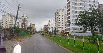 ভোর থেকে ঢাকায় মুষলধারে বৃষ্টি, দিনভর আকাশ মেঘলা থাকতে পারে
