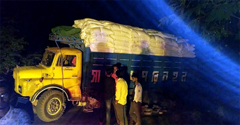 চুয়াডাঙ্গায় ৪০০ বস্তা সার জব্দ, ব্যবসায়ীর জেল-জরিমানা