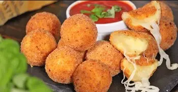 আলুর চপে নতুন টুইস্ট, বানিয়ে ফেলুন পটেটো চিজ বল