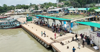 হামুনের প্রভাবে উত্তাল পদ্মা-মেঘনা, চাঁদপুর থেকে লঞ্চ চলাচল বন্ধ