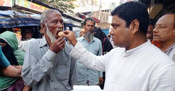 এহছানুল হক মিলন মন্ত্রী হওয়ায় চাঁদপুরে উচ্ছ্বাস-মিষ্টি বিতরণ