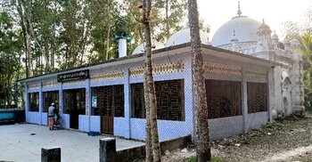 কালের সাক্ষী ৪০০ বছরের চান্দামারী জামে মসজিদ