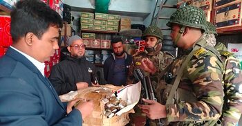 মেয়াদোত্তীর্ণ মবিল-নকল স্টিকার ব্যবহার, ডিলারকে ২ লাখ টাকা দণ্ড