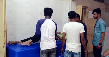 চাঁপাইনবাবগঞ্জে ককটেল বিস্ফোরণে একজন নিহত