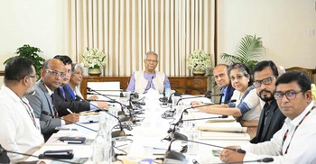 অনেকেই রাজনৈতিক প্রভাব খাটিয়ে অবৈধভাবে বয়স্ক ভাতা পেয়েছেন