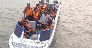 দশ দিন বন্ধ থাকার পর সীতাকুণ্ড-সন্দ্বীপ রুটে স্পিডবোট চলাচল শুরু