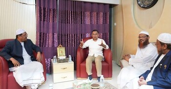 চরমোনাই পীরের বাসায় তারেক রহমানের ৪৫ মিনিট, কথা হলো কী নিয়ে?