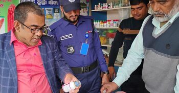 চুয়াডাঙ্গায় তিন দোকানিকে লাখ টাকা জরিমানা