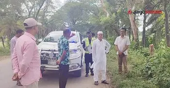 চুয়াডাঙ্গা-দর্শনা মহাসড়কে গাছ ফেলে ডাকাতি