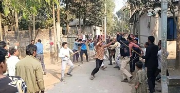 20 injured as BNP, Jamaat clash in Lalmonirhat