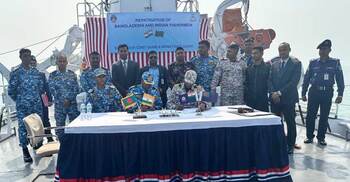 দেশে ফিরলেন ভারতে আটক ১২৮ মৎস্যজীবী