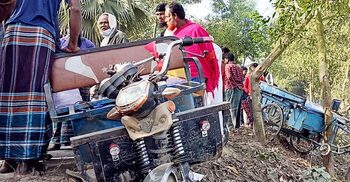 ট্রাক-অটোভ্যান সংঘর্ষে স্বামী-স্ত্রী নিহত