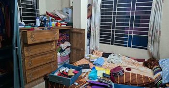 গ্রিল কেটে বাসায় ঢুকে স্বর্ণালঙ্কারসহ নগদ টাকা লুট