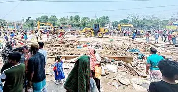 মহাসড়কে শৃঙ্খলা ফেরাতে কুমিল্লায় ৪ শতাধিক অবৈধ স্থাপনা উচ্ছেদ