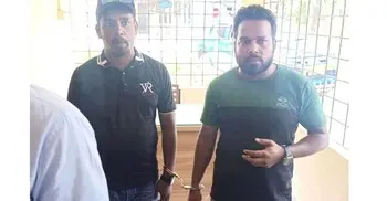 দুই সাংবাদিককে হাতকড়া পরিয়ে থানায় পাঠানো এসিল্যান্ডকে সরানো হলো   