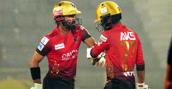 চট্টগ্রামকে উড়িয়ে তিনে উঠে এলো কুমিল্লা