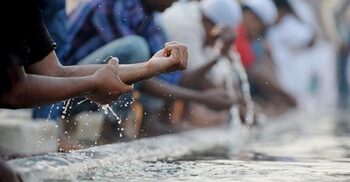অজুর পর আকাশের দিকে তাকিয়ে কালেমায়ে শাহাদাত পড়া কি মুস্তাহাব?