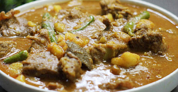 গরুর মাংস দিয়ে আলু ঘাটির রেসিপি