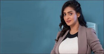 বিদেশে বসে আইনজীবী খুঁজছেন নায়িকা নিঝুম রুবিনা, দিলেন শর্ত