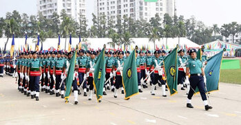 পুলিশ সপ্তাহে হবে না ঐতিহ্যবাহী প্যারেড, নাগরিক মতে গুরুত্ব