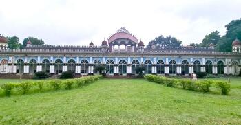 ২০০ বছরের সাক্ষী টাঙ্গাইলের ধনবাড়ী জমিদার বাড়ি
