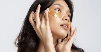 রাত জেগে কাজ করলে ত্বকের যত্ন নেবেন যেভাবে