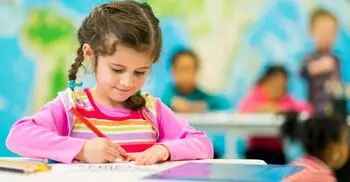 শিশুকে স্কুলে পাঠানোর সঠিক বয়স আসলে কত? জানালো গবেষণা