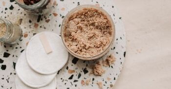 শরীর ঢাকা থাকলেও ময়লা জমে, সমাধান বডি স্ক্রাব