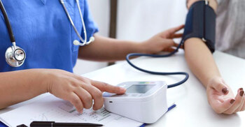 উচ্চ রক্তচাপ: অতিরিক্ত দুশ্চিন্তা ও উত্তেজনা ডেকে আনতে পারে বিপদ