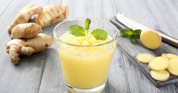 রাতে আদার রস খেলে কি গ্যাস কমে? জানুন উপকারিতা