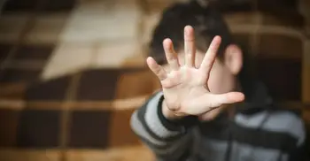 সন্তানকে শারীরিক আঘাত করার প্রভাব জানেন কি