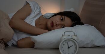 অনিদ্রায় ভুগলে কখন ডাক্তারের পরামর্শ নেবেন
