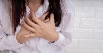 হঠাৎ বুক ধড়ফড় করলে কী করবেন