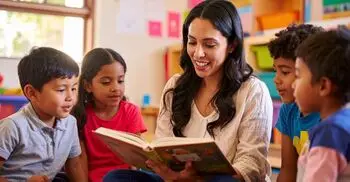 সন্তান বইয়ে আগ্রহ পায় না? জোর না করে এই কৌশলগুলো কাজে লাগান