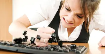 রেজ বেইট: কেন এই শব্দ হলো ওয়ার্ড অব দ্য ইয়ার