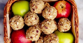 স্বাস্থ্যকর ওটস-আপেলের লাড্ডুর রেসিপি